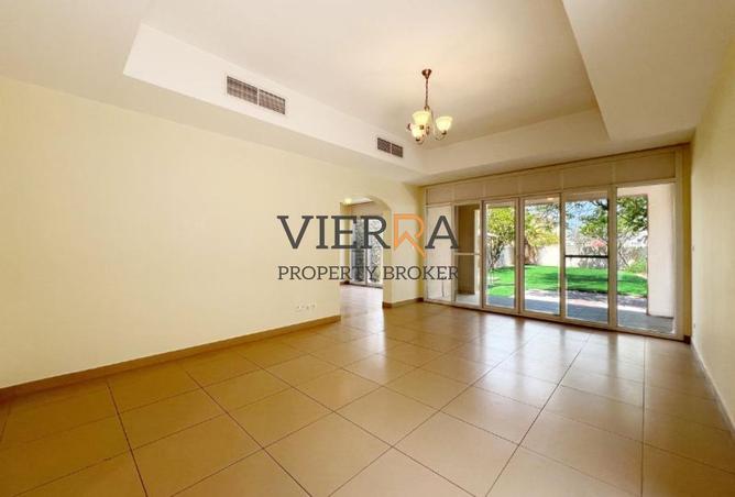 122911354 - Property Main Image