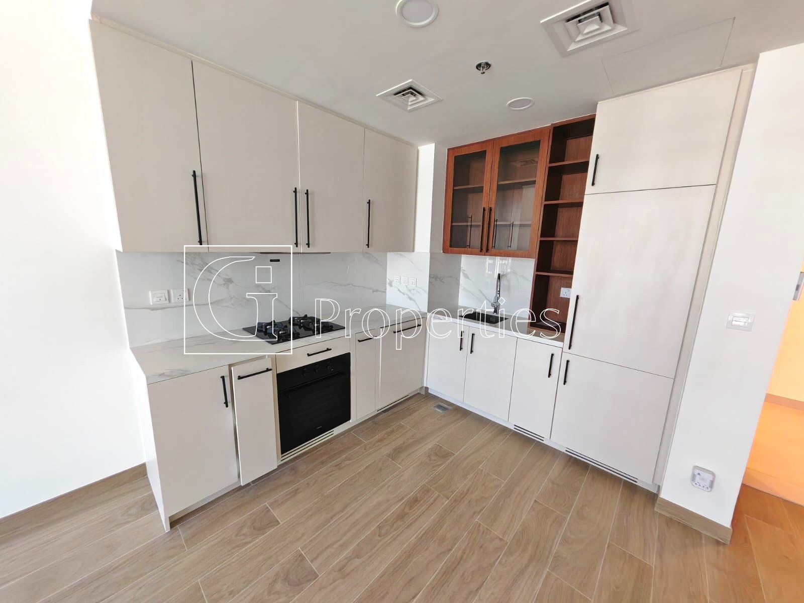 Open Kitchen | Spacious Layout | Boulevard View - 5