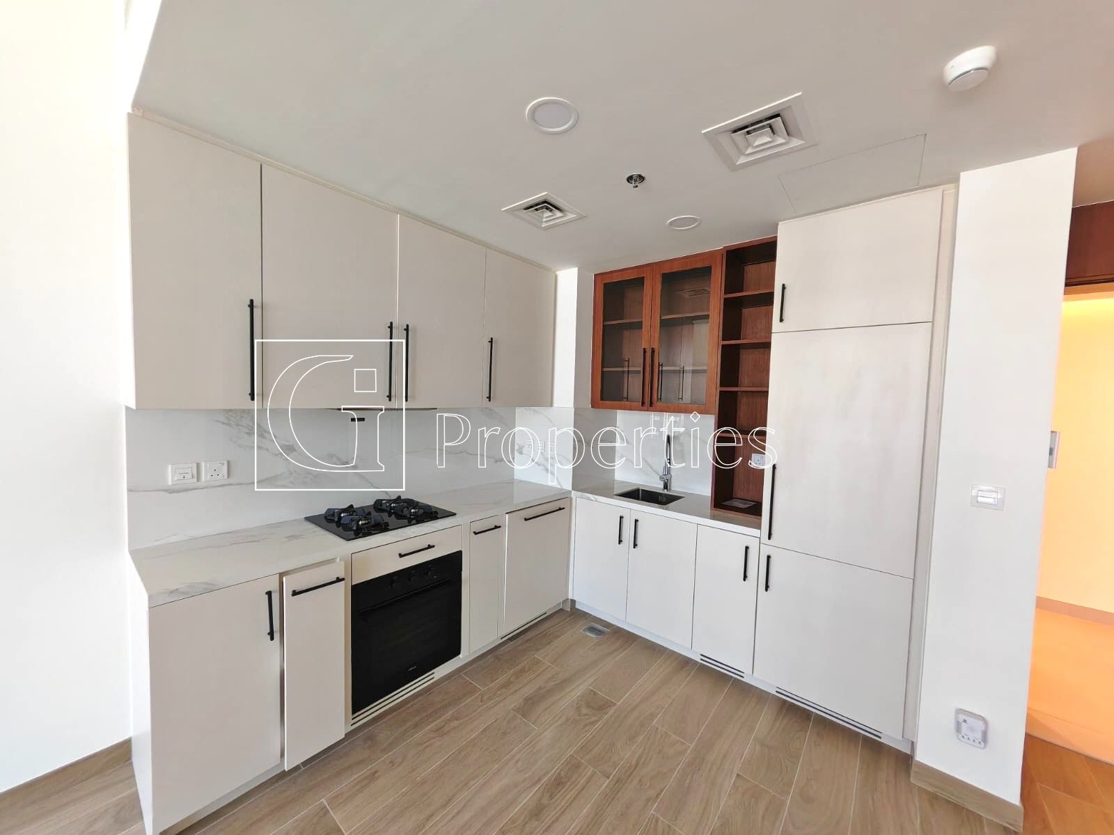 Open Kitchen | Spacious Layout | Boulevard View - 4
