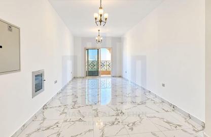 Apartment - 2 - 2 for rent in Muwaileh Commercial - Sharjah