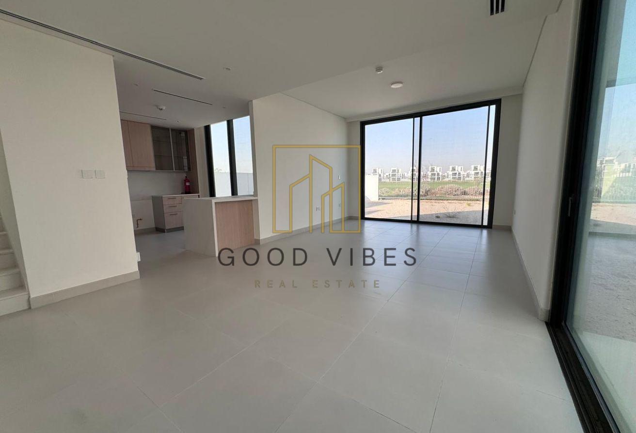 GOLF COURSE VIEW| BIG PLOT I BRAND NEW photo 3