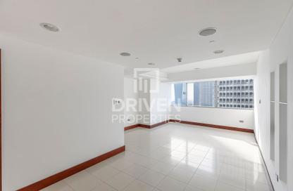 Apartment - 2 - 3 for rent in Jumeirah Living - World Trade Centre Residence - World Trade Center - Dubai