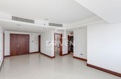 Apartment - 2 - 3 for rent in Jumeirah Living - World Trade Centre Residence - World Trade Center - Dubai