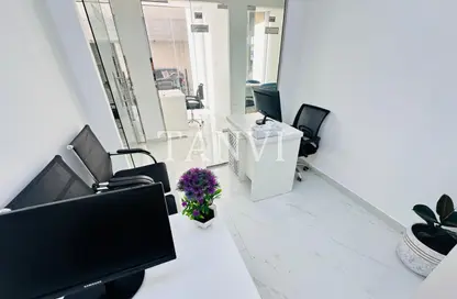 Office Space - 1 Bedroom - 1 Bathroom for rent in Reem Residency - Al Karama - Dubai