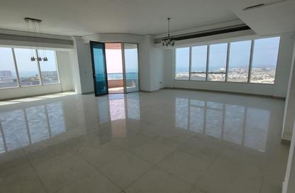 Apartment - 3 - 5 for sale in Al Majaz 3 - Al Majaz - Sharjah
