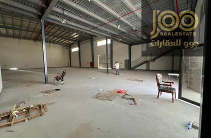 Warehouse - Studio - 3 for rent in Umm Al Thuoob - Umm Al Quwain