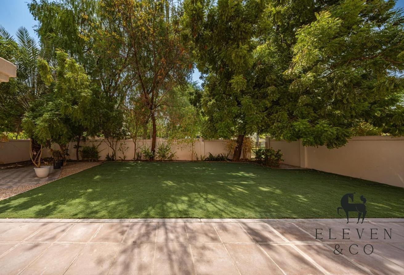 5 BED PLUS MAIDS | PRIME LOCATION | VACANT NOW photo 13
