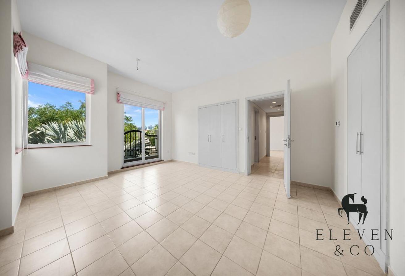 5 BED PLUS MAIDS | PRIME LOCATION | VACANT NOW photo 8