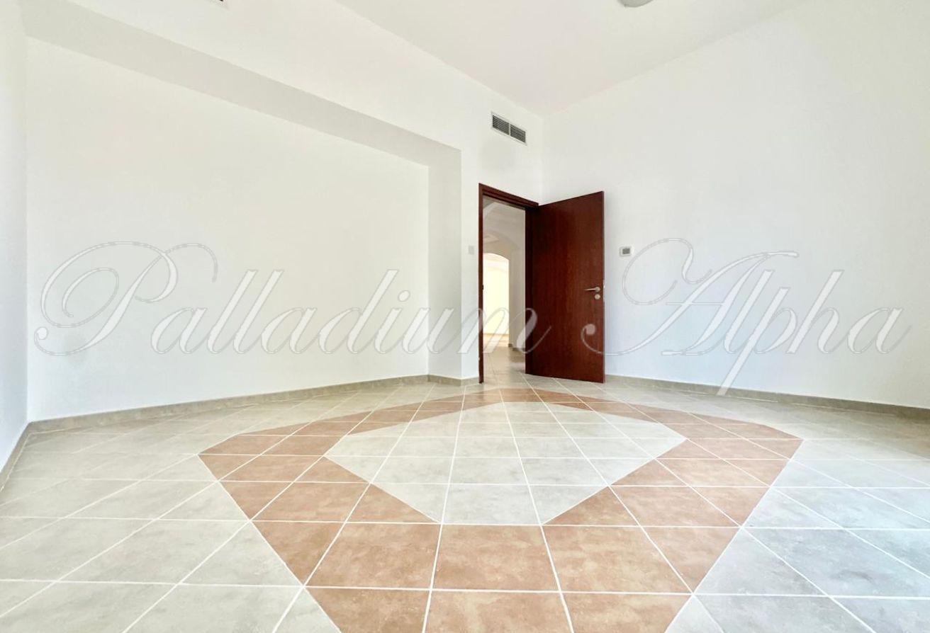 Exclusive | Large Garden | Family Community photo 11