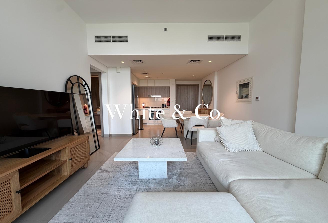 1 Bedroom | Garden Views | Unfurnished photo 4