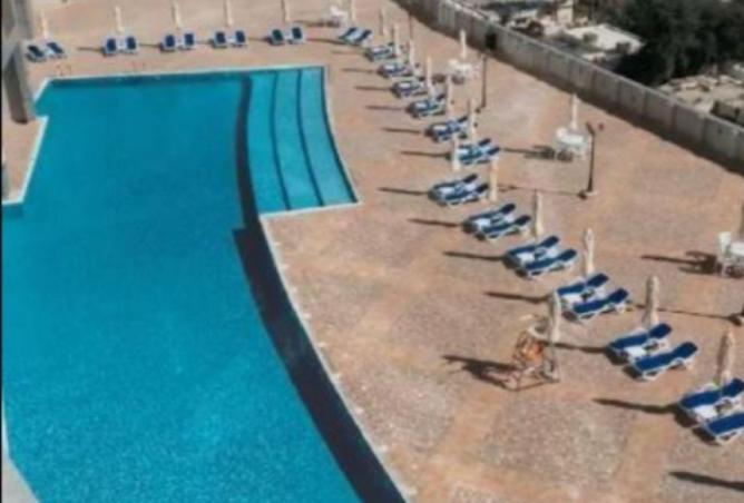 69890256 - Property Image 3