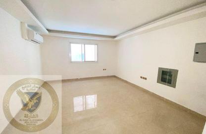 Apartment - 1 Bedroom - 2 Bathrooms for rent in Al Mowaihat 3 - Al Mowaihat - Ajman