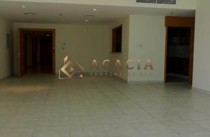 Apartment - 2 Bedrooms - 2 Bathrooms for rent in The Links East Tower - The Links - The Views - Dubai