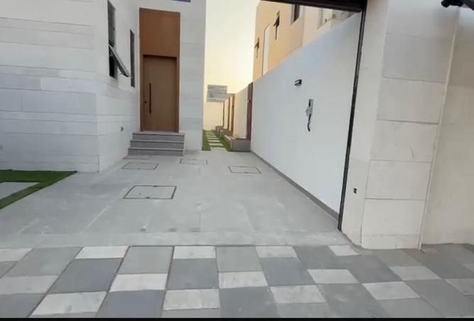117696712 - Property Image 2