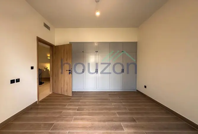 156898801 - Property Image 3
