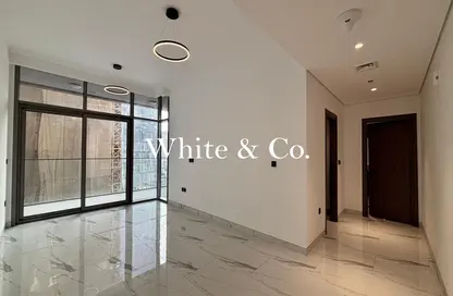 شقة - غرفة نوم - 2 حمامات للايجار في رويال ريجينسي - الخليج التجاري - دبي