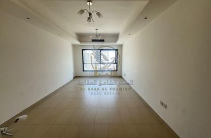 Apartment - 1 - 2 for rent in Al Khan Corniche - Al Khan - Sharjah