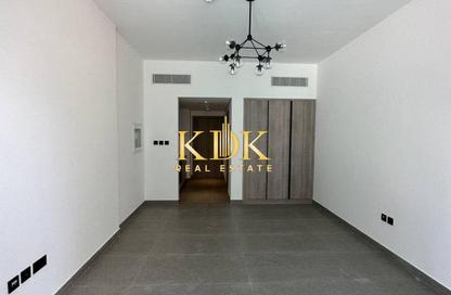 Apartment - Studio - 1 for rent in Oxford Terraces - District 11 - Jumeirah Village Circle - Dubai