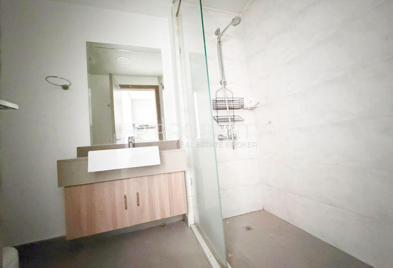 FULLY FURNISHED MARINA VIEW VACANT STUDIO photo 12