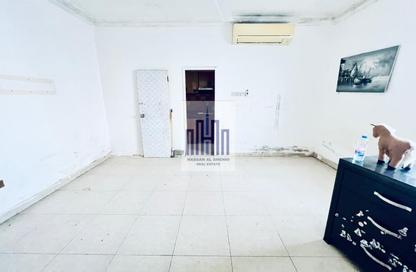 Apartment - Studio - 1 Bathroom for rent in Fire Station Road - Muwaileh - Sharjah