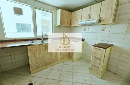 Apartment - 2 Bedrooms - 2 Bathrooms for rent in Al Hafeet Tower 7 - Al Nahda - Sharjah