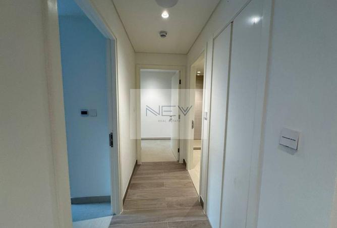 BEACH ACCESS | PRIME LOCATION | MODERN LIVING photo 3