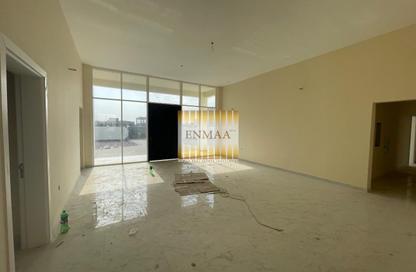 Villa - 5 Bedrooms - 7 Bathrooms for sale in Seih Al Ghubb - Ras Al Khaimah