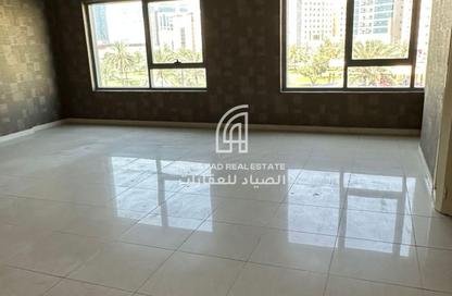 Apartment - 3 Bedrooms - 4 Bathrooms for sale in Al Safyia Building - Al Majaz - Sharjah