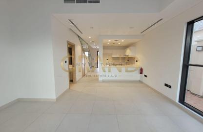Villa - 3 - 3 for rent in Bloom Gardens - Al Salam Street - Abu Dhabi