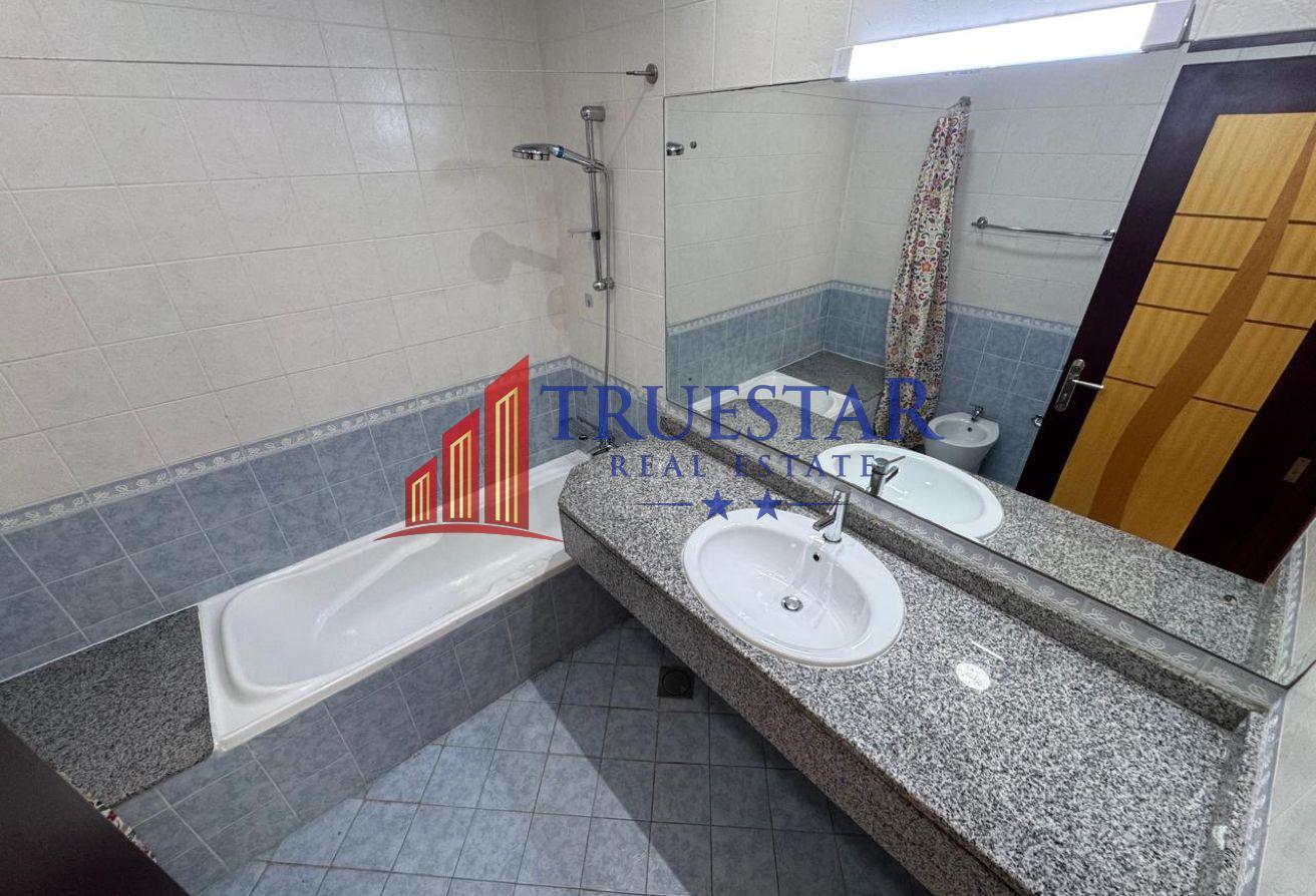 PRIVATE GARDEN SHARED POOL+GYM+GARDEN 4BR ENSUITE photo 17