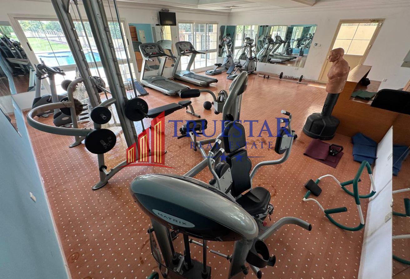 PRIVATE GARDEN SHARED POOL+GYM+GARDEN 4BR ENSUITE photo 23