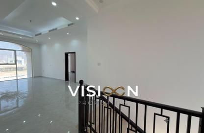 Villa - 5 Bedrooms - 7 Bathrooms for rent in Al Aweer 1 - Al Aweer - Dubai Villa - 5 Bedrooms - 7 Bathrooms for rent in Al Aweer 1 - Al Aweer - Dubai