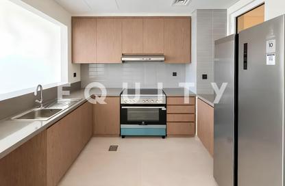 Townhouse - 5 - 6 for rent in Nice - Damac Lagoons - Dubai