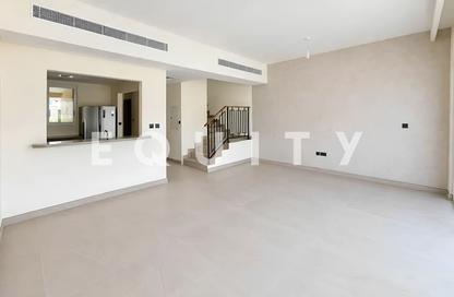 Townhouse - 5 - 6 for rent in Nice - Damac Lagoons - Dubai