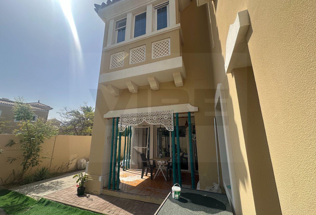 Spacious 3 Bedroom M2 -Corner Unit