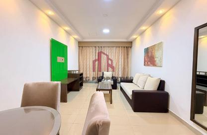 Apartment - 2 Bedrooms - 2 Bathrooms for rent in Emerald Mankhool 2 - Al Mankhool - Bur Dubai - Dubai Apartment - 2 Bedrooms - 2 Bathrooms for rent in Emerald Mankhool 2 - Al Mankhool - Bur Dubai - Dubai