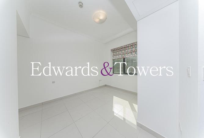 83642426 - Property Image 3