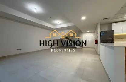 Apartment - 2 Bedrooms - 4 Bathrooms for rent in Radiant Viewz Towers - City Of Lights - Al Reem Island - Abu Dhabi
