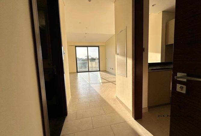 VACANT | READY TO MOVE | SPACIOUS photo 3