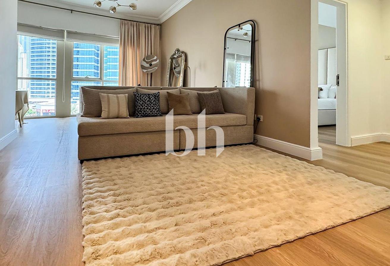 1BR Furnished | Lake View | Mid Floor photo 16