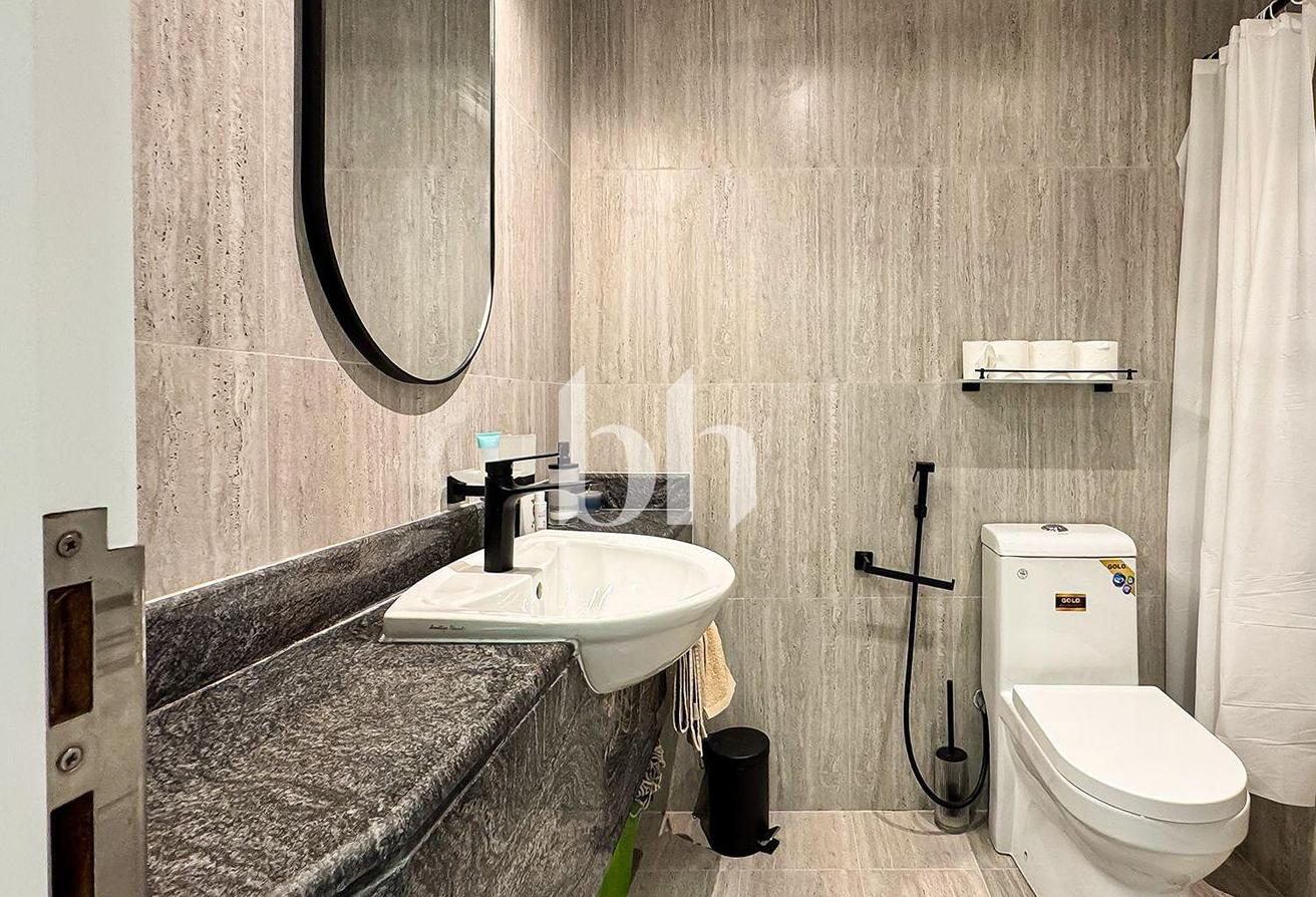 1BR Furnished | Lake View | Mid Floor photo 21