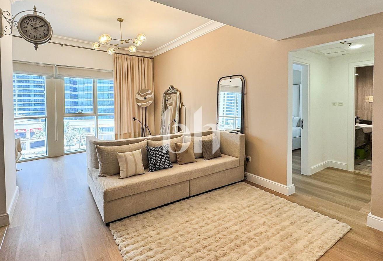 1BR Furnished | Lake View | Mid Floor photo 19