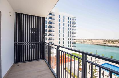 Apartment - 2 Bedrooms - 2 Bathrooms for rent in Waters Edge - Yas Island - Abu Dhabi