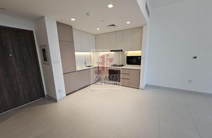 Apartment - 1 Bedroom - 2 Bathrooms for rent in Vista by Prestige One - Dubai Sports City - Dubai