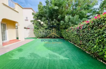 فيلا - 2 غرف نوم - 3 حمامات للايجار في الينابيع 8 - الينابيع - دبي