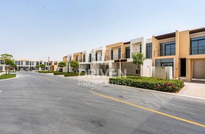 Villa - 3 - 4 for rent in Greenview 3 - Emaar South - Dubai South (Dubai World Central) - Dubai Villa - 3 - 4 for rent in Greenview 3 - Emaar South - Dubai South (Dubai World Central) - Dubai