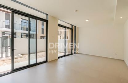 Villa - 3 - 4 for rent in Greenview 3 - Emaar South - Dubai South (Dubai World Central) - Dubai Villa - 3 - 4 for rent in Greenview 3 - Emaar South - Dubai South (Dubai World Central) - Dubai