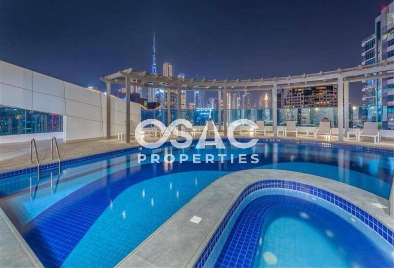 Burj View | Spacious Layout | Vacant photo 12