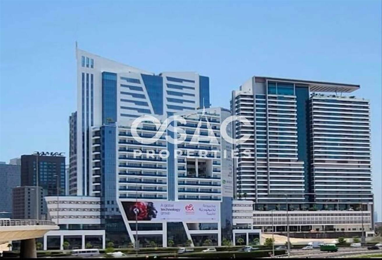 Burj View | Spacious Layout | Vacant photo 11