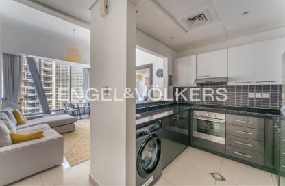 Apartment - 1 Bedroom - 2 Bathrooms for rent in Silverene Tower B - Silverene - Dubai Marina - Dubai